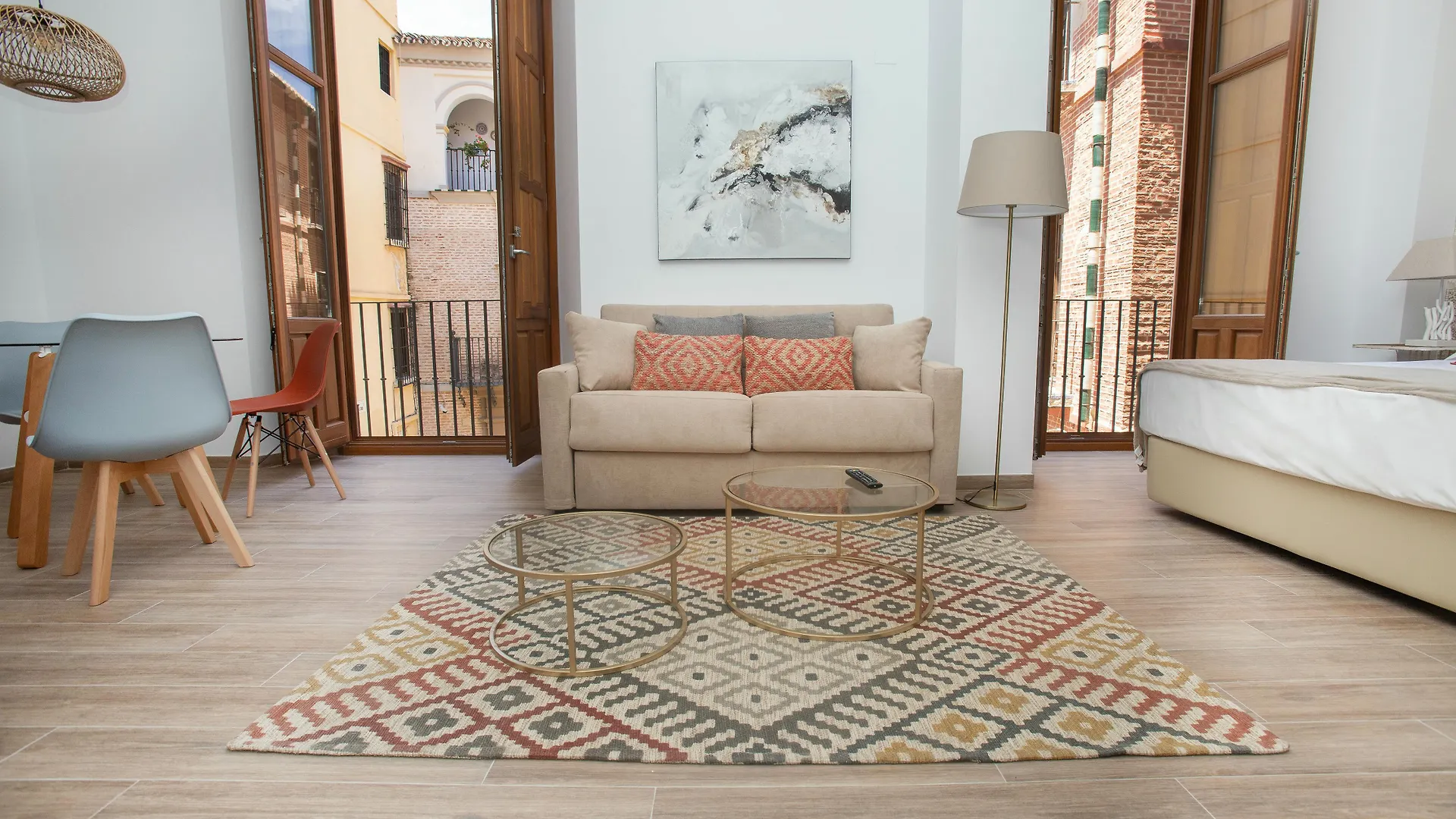 Feelathome Martires Apartments Malaga